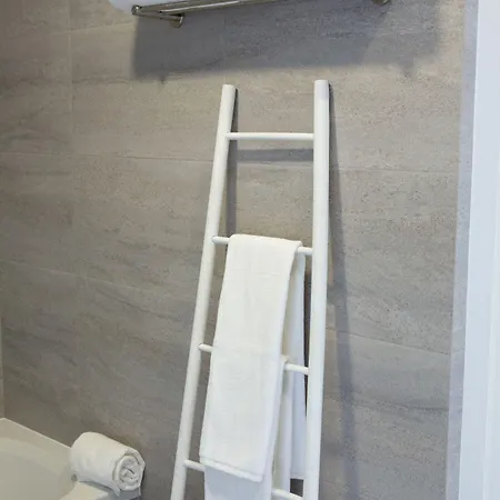 Casa Palmeiras Charming House - Azores 1901 לינה וארוחת בוקר