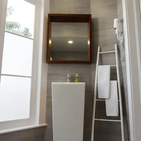 Casa Palmeiras Charming House - Azores 1901 לינה וארוחת בוקר 3*