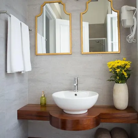 Casa Palmeiras Charming House - Azores 1901 3*