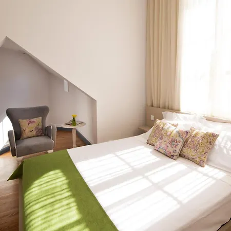 Casa Palmeiras Charming House - Azores 1901 לינה וארוחת בוקר 3*