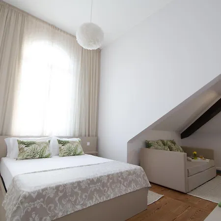 Casa Palmeiras Charming House - Azores 1901 Bed & Breakfast