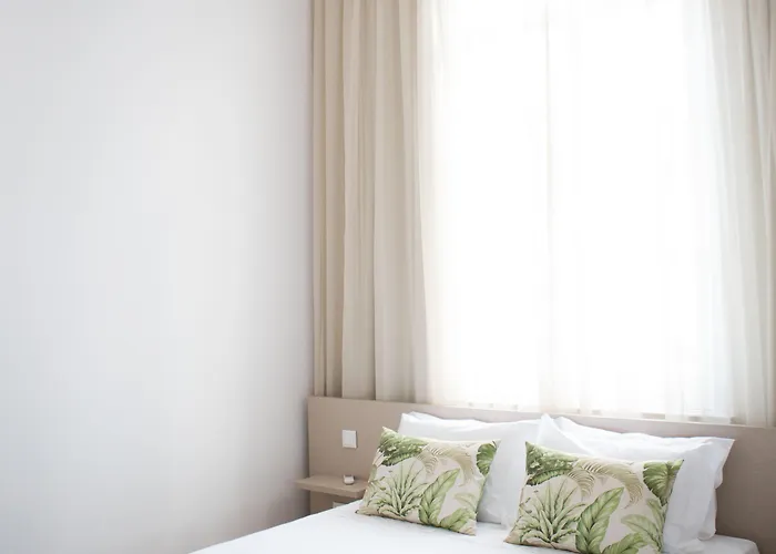 Casa Palmeiras Charming House - Azores 1901 Bed & Breakfast