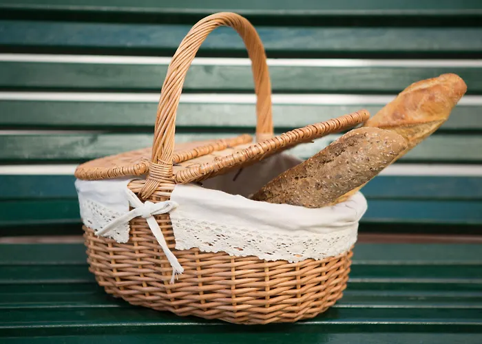 Casa Palmeiras Charming House - Azores 1901 Bed & Breakfast