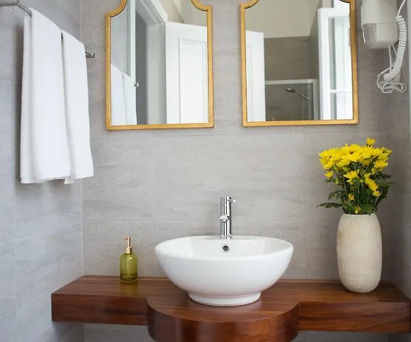 Casa Palmeiras Charming House - Azores 1901 3*