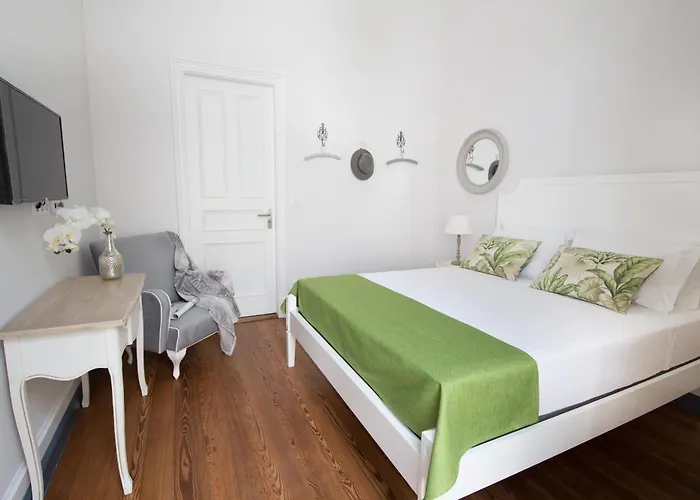 Casa Palmeiras Charming House - Azores 1901 Bed & Breakfast Ponta Delgada